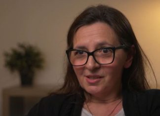 Jasmina je nakon smrti roditelja nasledila 2 saksije, a njen brat 3 kuće i 2 placa: Ali tek nakon ovih reči shvatila je surovu istinu koja joj je slomila srce Jasmina je nakon smrti roditelja nasledila 2 saksije, a njen brat 3 kuće i 2 placa: Ali tek nakon ovih reči shvatila je surovu istinu koja joj je slomila srce - featured image