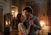 Da bi dobila nasledstvo, platila je strancu da glumi njenog muža nedelju dana: Morali su da ubede advokata da su srećno zaljubljeni, ali su na kraju ubedili i sami sebe. Da bi dobila nasledstvo, platila je strancu da glumi njenog muža nedelju dana: Morali su da ubede advokata da su srećno zaljubljeni, ali su na kraju ubedili i sami sebe. - featured image