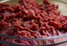 Kupio sam mljevenu govedinu u trgovini – ali ono što sam otkrio natjeralo me da je odmah bacim Kupio sam mljevenu govedinu u trgovini – ali ono što sam otkrio natjeralo me da je odmah bacim - featured image