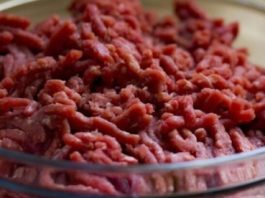 Kupio sam mljevenu govedinu u trgovini – ali ono što sam otkrio natjeralo me da je odmah bacim Kupio sam mljevenu govedinu u trgovini – ali ono što sam otkrio natjeralo me da je odmah bacim - featured image