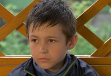 Čim se rodio majka ga je bacila u smeće: Uzeo ga je čovek iz gradske čistoće, posle 12 godina je shvatio šta je uradio Čim se rodio majka ga je bacila u smeće: Uzeo ga je čovek iz gradske čistoće, posle 12 godina je shvatio šta je uradio - featured image