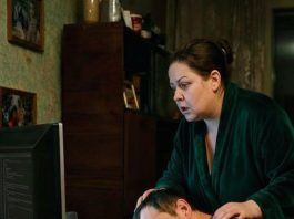 Noć kada je istina zasvetlela na ekranu: žena je mislila da muž spava, a onda je pročitala poruku koja menja sve Noć kada je istina zasvetlela na ekranu: žena je mislila da muž spava, a onda je pročitala poruku koja menja sve - featured image