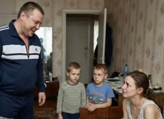 „To su tvoje djeca. Rukuj se s njima kako želiš” — rekao je i otišao. Petnaest godina kasnije, sudbina je došla po svoje. „To su tvoje djeca. Rukuj se s njima kako želiš” — rekao je i otišao. Petnaest godina kasnije, sudbina je došla po svoje. - featured image