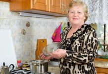 Navika koja krade sreću: Mnogi je imaju, a nisu ni svesni šta time sebi prave Navika koja krade sreću: Mnogi je imaju, a nisu ni svesni šta time sebi prave - featured image