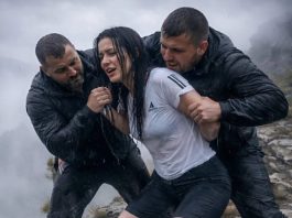 Muž, kako bi se oslobodio mene i stekao moj novac, unajmio je trojicu bandita: oni su me gurnuli sa trideset metara visine, a zatim su sišli po moje telo, ni ne sluteći šta ih čeka dole 😢😲 Muž, kako bi se oslobodio mene i stekao moj novac, unajmio je trojicu bandita: oni su me gurnuli sa trideset metara visine, a zatim su sišli po moje telo, ni ne sluteći šta ih čeka dole 😢😲 - featured image