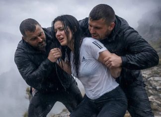 Muž, kako bi se oslobodio mene i stekao moj novac, unajmio je trojicu bandita: oni su me gurnuli sa trideset metara visine, a zatim su sišli po moje telo, ni ne sluteći šta ih čeka dole 😢😲 Muž, kako bi se oslobodio mene i stekao moj novac, unajmio je trojicu bandita: oni su me gurnuli sa trideset metara visine, a zatim su sišli po moje telo, ni ne sluteći šta ih čeka dole 😢😲 - featured image