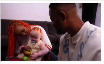 Crni roditelji dobili potpuno belu bebu sa riđom kosom: Ocu savetovali da uradi DNK test, a onda je otrkivena šokantna istina