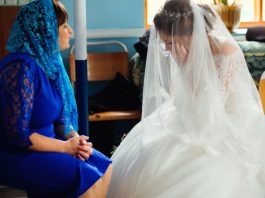 Dragan me ostavio pred oltarom, morala sam da objasnim rodbini zašto me mladoženja neće: 5 godina kasnije, stajao je ispred crkve i gledao kako se udajem