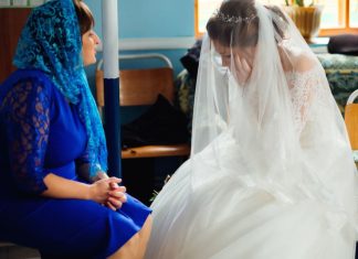 Dragan me ostavio pred oltarom, morala sam da objasnim rodbini zašto me mladoženja neće: 5 godina kasnije, stajao je ispred crkve i gledao kako se udajem