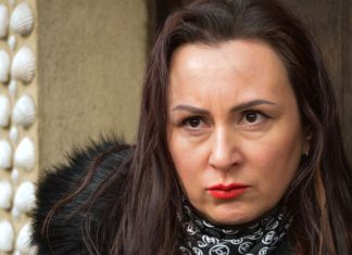 Muž me je bez reči ostavio nakon 30 godina braka: Na tavanu sam pronašla njegov dnevnik i zanemela od šoka, u momentu mi je sve bilo jasno