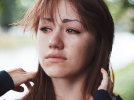 “Uradila sam DNK test da vidim ko su mi preci i otkrila frapantnu tajnu mog oca: Preklinjao me da ne kažem majci, a ja sam joj ipak rekla i napravila haos”