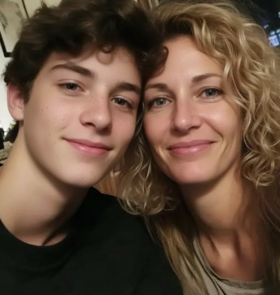 Moj 16-godišnji sin je boravio kod starije sestre — jedan poziv me naterao da odem kod njih. - featured image Moj 16-godišnji sin je boravio kod starije sestre — jedan poziv me naterao da odem kod njih. - featured image