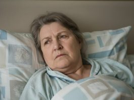 Mislila sam da je moja svekrva paralizovana i bespomoćna, sve dok nisam otkrila zastrašujuću istinu.