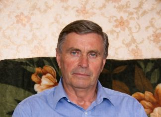 Otac nas je, moje sestre i mene, napustio kad mi je bilo dvanaest godina, otišao je drugoj ženi s djetetom i živio cijeli život s njima 😕🤔. Kad je ostarijo, njegova posvojena kći ga je izbacila, i jednog dana se odjednom pojavio na našem pragu. Otac nas je, moje sestre i mene, napustio kad mi je bilo dvanaest godina, otišao je drugoj ženi s djetetom i živio cijeli život s njima 😕🤔. Kad je ostarijo, njegova posvojena kći ga je izbacila, i jednog dana se odjednom pojavio na našem pragu. - featured image