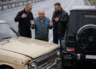 Huligani na autocesti presjekli su put starcu i namjerno izazvali nesreću, a zatim su počeli tražiti „štetu“: samo što nisu ni slutili tko je taj starac i što će im se dogoditi za nekoliko minuta🔥🚗 Huligani na autocesti presjekli su put starcu i namjerno izazvali nesreću, a zatim su počeli tražiti „štetu“: samo što nisu ni slutili tko je taj starac i što će im se dogoditi za nekoliko minuta🔥🚗 - featured image