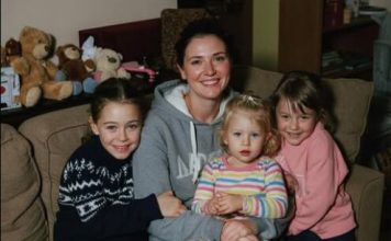 Kad je žena mog brata Edvina poginula u saobraćajnoj nesreći, on mi ostavlja svoje 3 dece ispred vrata i nestaje bez traga: 15 godina kasnije dobijam kovertu… Kad je žena mog brata Edvina poginula u saobraćajnoj nesreći, on mi ostavlja svoje 3 dece ispred vrata i nestaje bez traga: 15 godina kasnije dobijam kovertu… - featured image