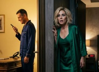 Probudila sam se u 2 ujutru i čula svog muža kako šapuće: „Ona nema pojma.“ Samo nekoliko sati kasnije otkrila sam skrivenu kutiju, izmenjen testament… i tačno mesto gde je moje ime bilo izbrisano. „Ona nema pojma… i kada jednom potpiše, više ništa ne može da uradi.“ Probudila sam se u 2 ujutru i čula svog muža kako šapuće: „Ona nema pojma.“ Samo nekoliko sati kasnije otkrila sam skrivenu kutiju, izmenjen testament… i tačno mesto gde je moje ime bilo izbrisano. „Ona nema pojma… i kada jednom potpiše, više ništa ne može da uradi.“ - featured image