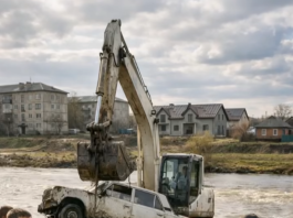 Mladenci su nestali na putu iz matične službe 1991. godine — a posle 15 godina bager je podigao sa dna reke automobil, i ono što su našli unutra otkrilo je užasnu tajnu 😲😨