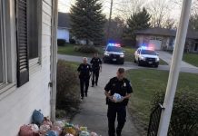 MOJ SIN JE DAO SVU SVOJU UŠTEĐEVINU DA POMOGNE STAROJ KOMŠINICI DA PLATI STRUJU — SLJEDEĆEG JUTRA PROBUDILI SMO SE I ZATEKLI DVORIŠTE PUNO KASICA I POLICIJSKE AUTOMOBILE SVUDA MOJ SIN JE DAO SVU SVOJU UŠTEĐEVINU DA POMOGNE STAROJ KOMŠINICI DA PLATI STRUJU — SLJEDEĆEG JUTRA PROBUDILI SMO SE I ZATEKLI DVORIŠTE PUNO KASICA I POLICIJSKE AUTOMOBILE SVUDA - featured image