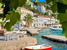 U ovom primorskom gradiću skoro da i nema turista a pravi je raj na zemlji: Sve je duplo jeftinije U ovom primorskom gradiću skoro da i nema turista a pravi je raj na zemlji: Sve je duplo jeftinije - featured image