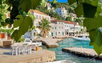 U ovom primorskom gradiću skoro da i nema turista a pravi je raj na zemlji: Sve je duplo jeftinije U ovom primorskom gradiću skoro da i nema turista a pravi je raj na zemlji: Sve je duplo jeftinije - featured image