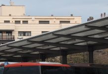 ŠOK U MLADENOVCU / Opet se srušila konstrukcija na autobusnom stajalištu u Srbiji! Dječak (12) se bori za život