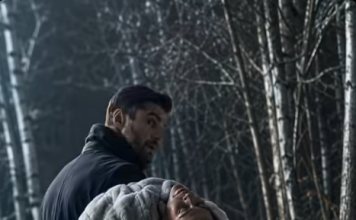 Pokušavajući da se riješi žene, muž ju je odvezao u šumu i planirao da je ostavi tamo samu usred noći. Ali odjednom, ogroman vuk mu je blokirao put, i ono što se dogodilo nakon toga je bilo zaista zastrašujuće… 😱 😱