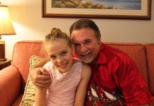 MOJA SEDMOGODIŠNJA KĆI ŠAPNULA MI JE: „MAMA, KAD GOD NISI KOD KUĆE, OČUH ME NEKAMO VODI I GOVORI MI DA TI O TOME NIKADA NE SMIJEM NIŠTA REĆI.” KAD SAM OTKRILA KAMO SU ODLAZILI SVAKOG TJEDNA, CIJELI MOJ SVIJET SE SRUŠIO… MOJA SEDMOGODIŠNJA KĆI ŠAPNULA MI JE: „MAMA, KAD GOD NISI KOD KUĆE, OČUH ME NEKAMO VODI I GOVORI MI DA TI O TOME NIKADA NE SMIJEM NIŠTA REĆI.” KAD SAM OTKRILA KAMO SU ODLAZILI SVAKOG TJEDNA, CIJELI MOJ SVIJET SE SRUŠIO… - featured image
